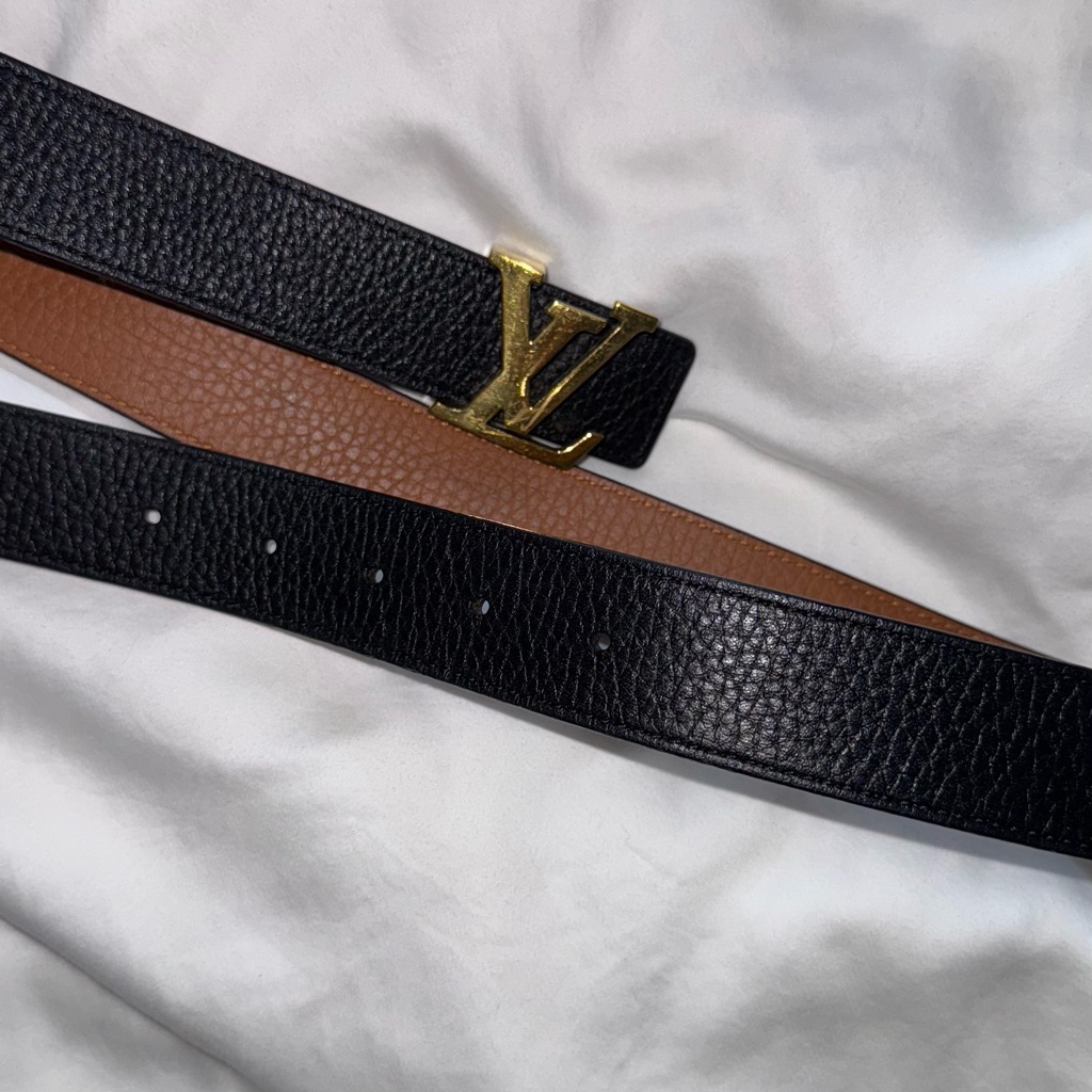 Louis Vuitton Black Leather Belt With Gold Lv Buckle And Brown Reverse